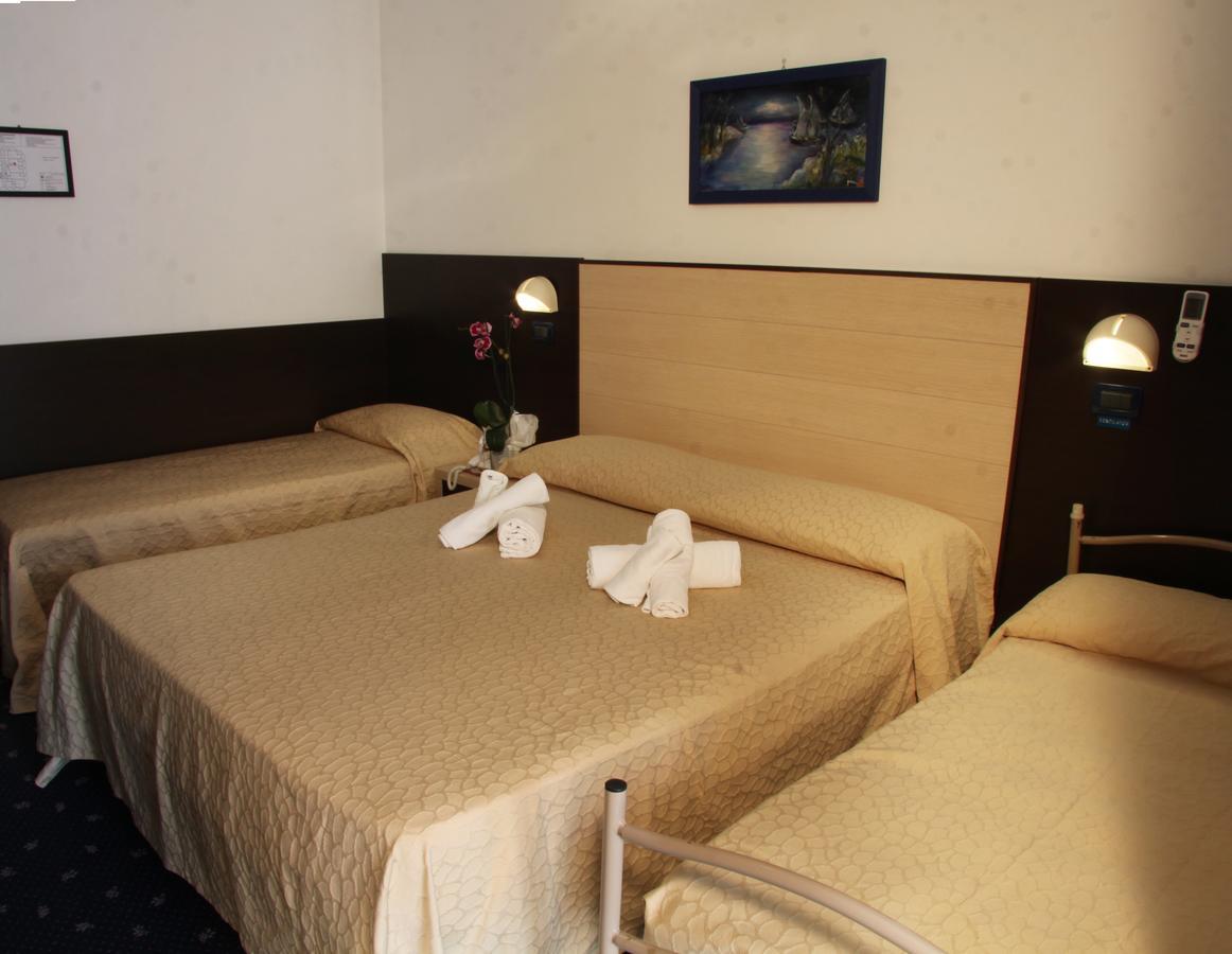 Hotel Tilly Cesena Bagian luar foto