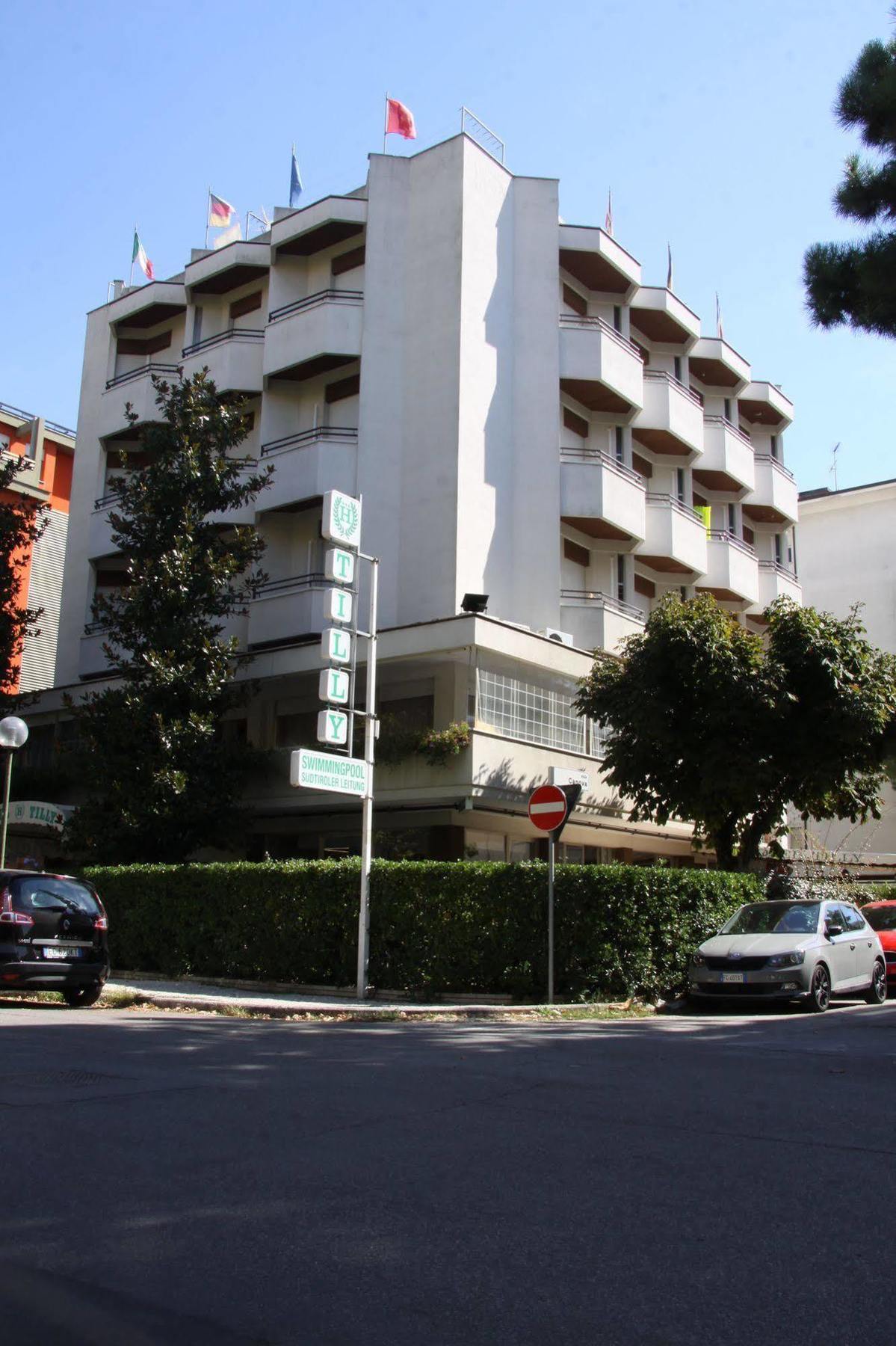 Hotel Tilly Cesena Bagian luar foto