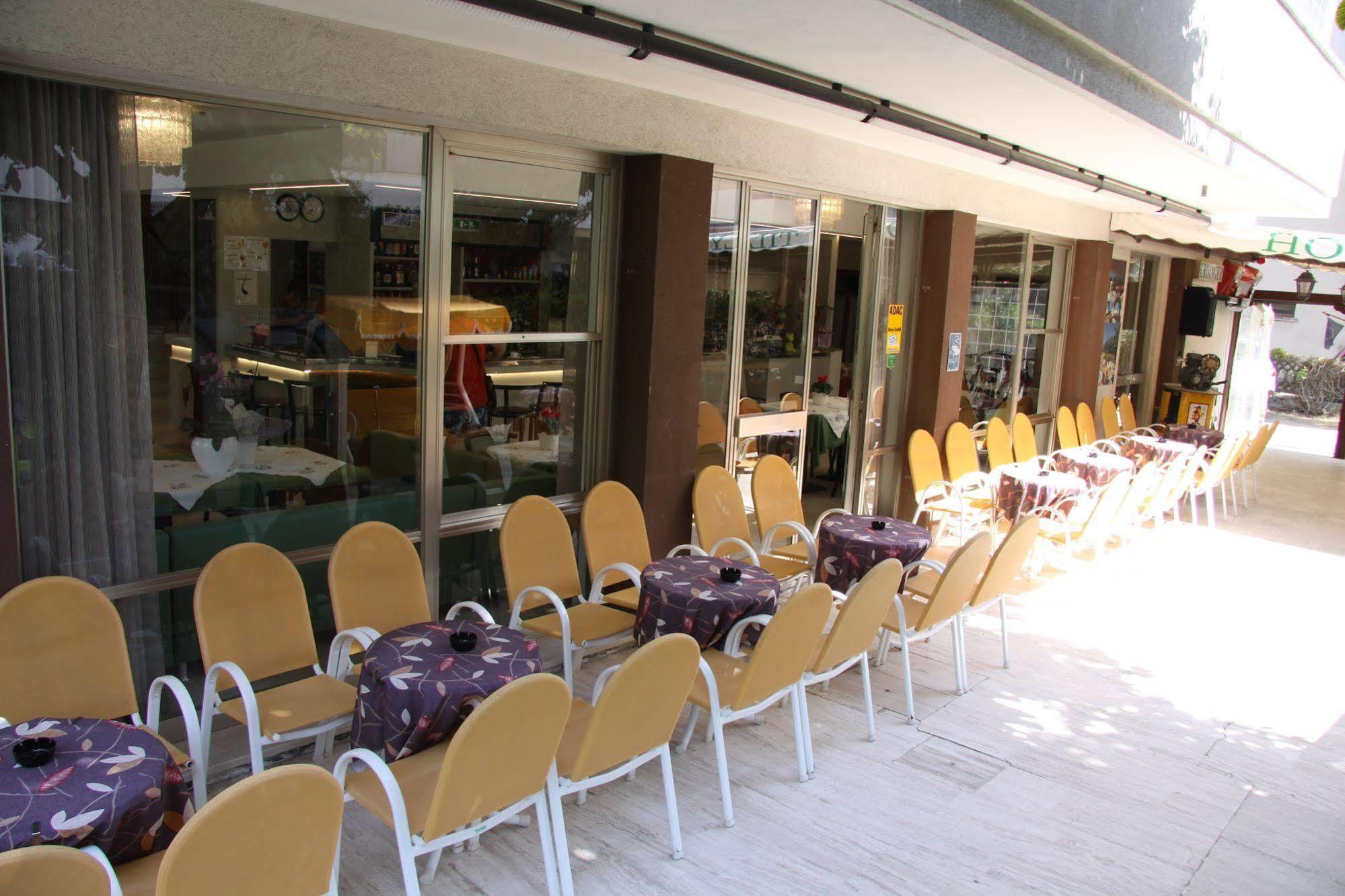 Hotel Tilly Cesena Bagian luar foto