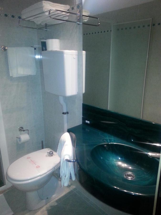Hotel Tilly Cesena Bagian luar foto